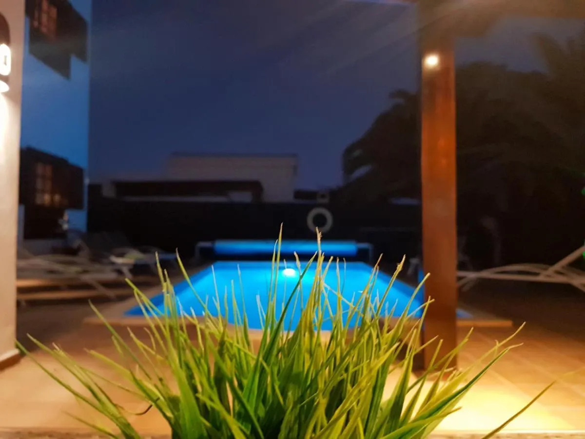 Villa Iseo 플라야블랑카